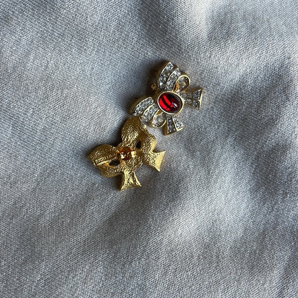 VINTAGE RICHLEU EARRINGS - Picture 3 of 6